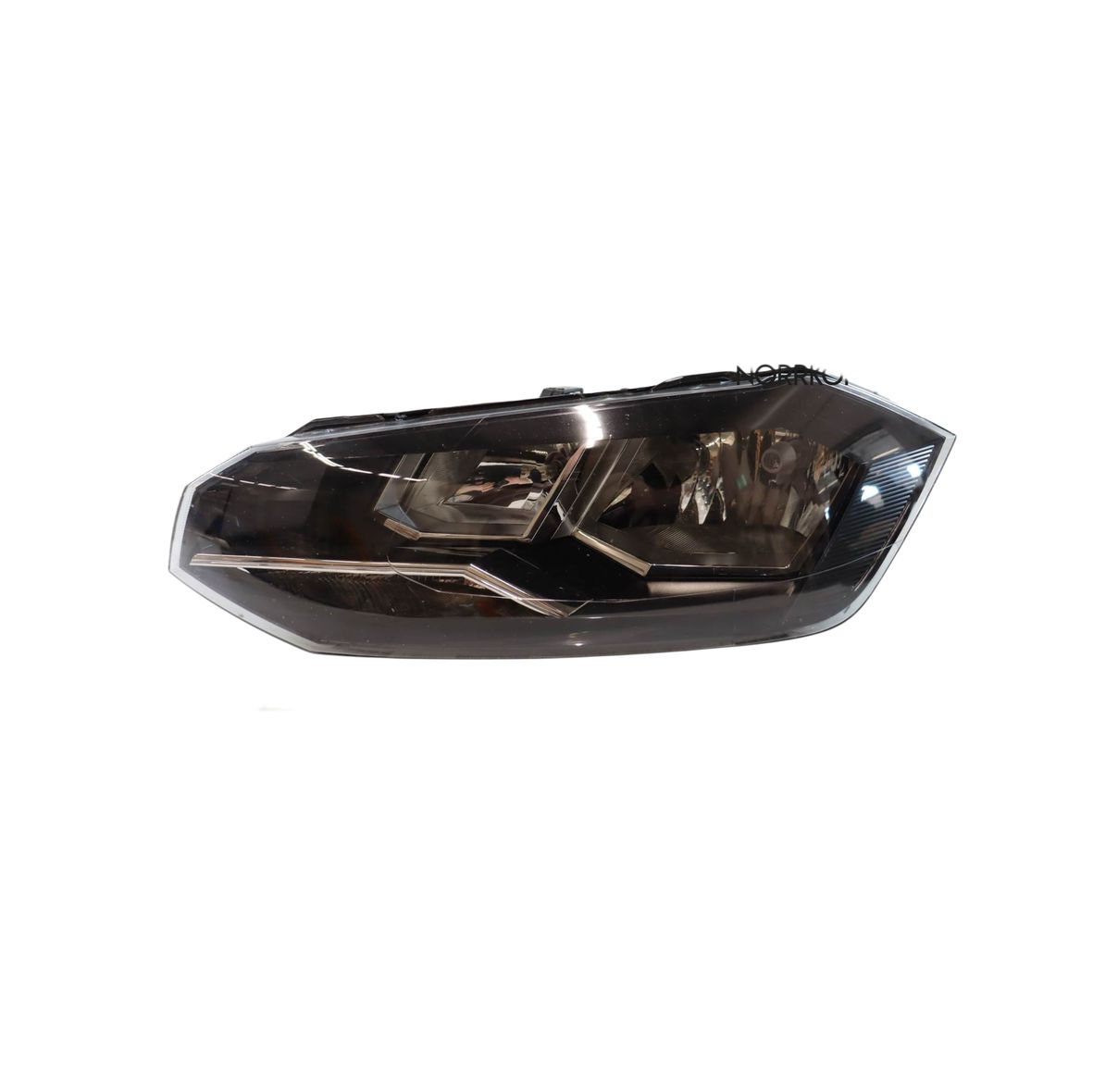 Volkswagen Polo-VI Headlight left